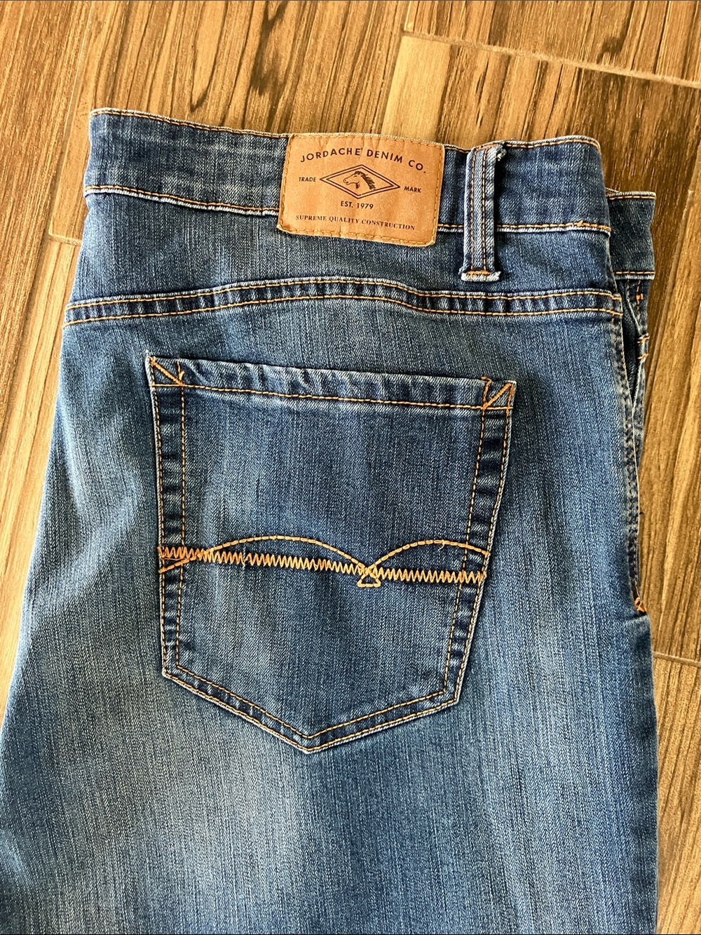 Jordache Men’s Medium Blue Straight Jeans with Contrast Stitching
